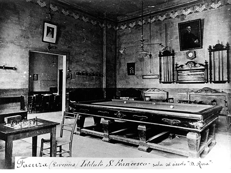 Interno dell'oratorio. 1920.